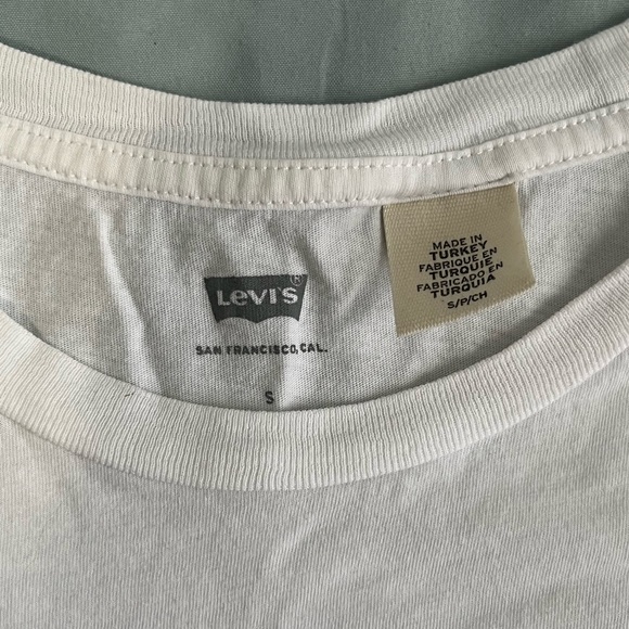 levi’s shirt - Picture 3 of 3
